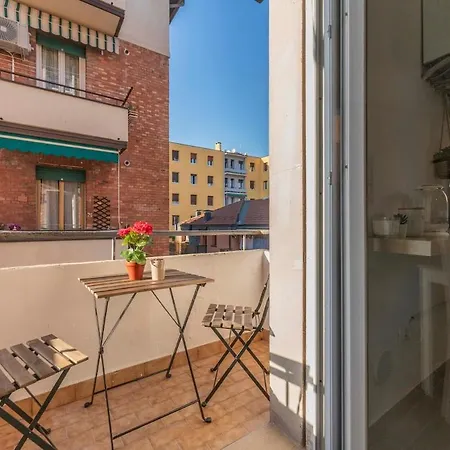 A 10 Min Da Sant'orsola - Interno 12 Design E Comfort Bolonya