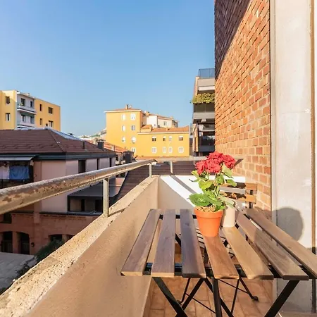 Daire A 10 Min Da Sant'orsola - Interno 12 Design E Comfort