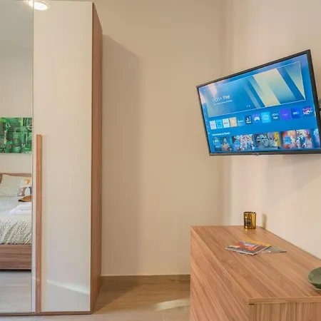 Apartment A 10 Min Da Sant'orsola - Interno 12 Design E Comfort Bologna