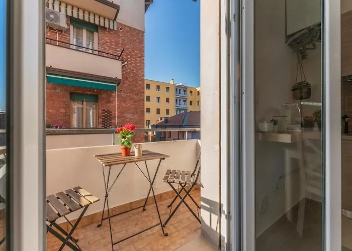 A 10 Min Da Sant'orsola - Interno 12 Design E Comfort 볼로냐