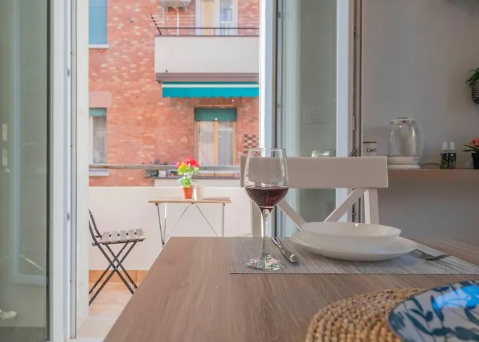 A 10 Min Da Sant'orsola - Interno 12 Design E Comfort Apartamento *