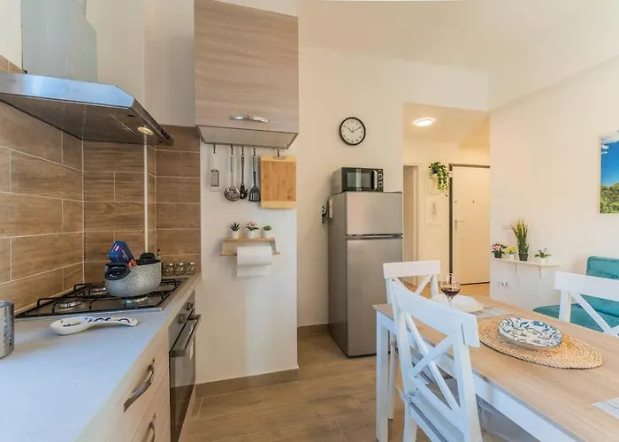 Apartman A 10 Min Da Sant'orsola - Interno 12 Design E Comfort *
