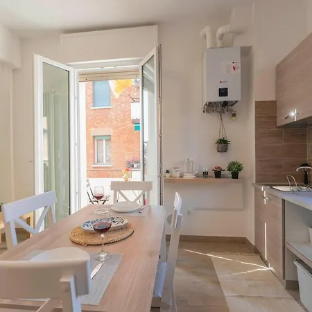 A 10 Min Da Sant'orsola - Interno 12 Design E Comfort Apartmán *