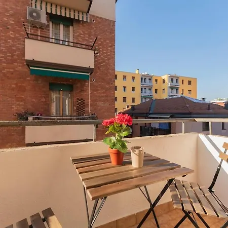 A 10 Min Da Sant'orsola - Interno 12 Design E Comfort Apartman *