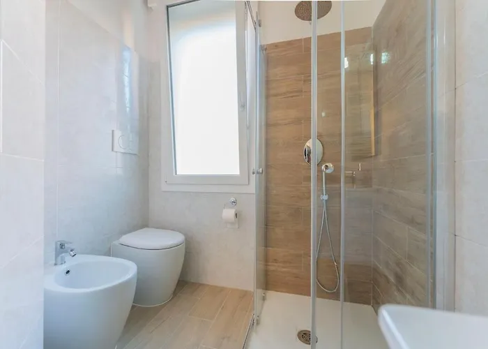 Apartman A 10 Min Da Sant'orsola - Interno 12 Design E Comfort